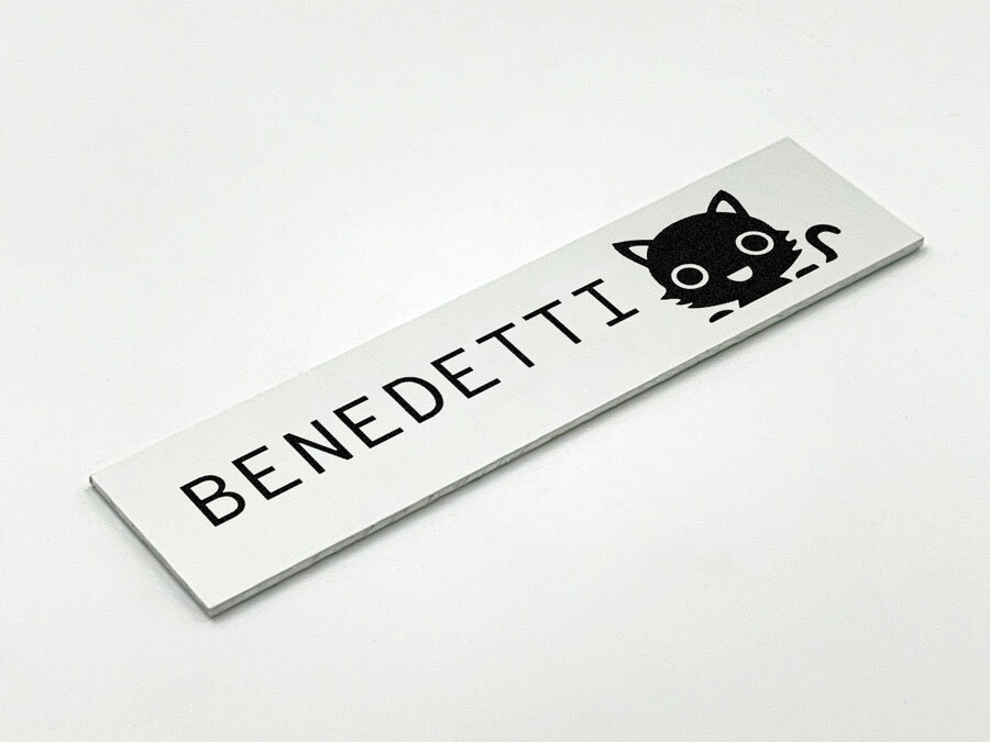 TARGA Targhetta Nome Con 2 Fori PORTA CASA Posta Ottone 10x20 Cm Grafica Nera, INCISIONE COMPRESA 1 O 2 Righi Stampatello FUORIPORTA CASA PERSONALIZZATA, O Defunto +1 Amuleto